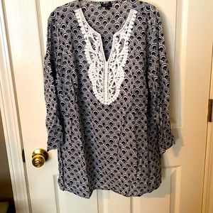 Talbots - size X - cute tunic top with crocheted inset around neck and front